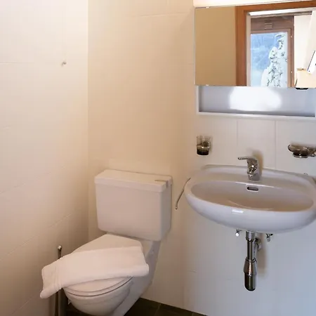 Apartment Chesa Flurigna First Floor Zuoz
