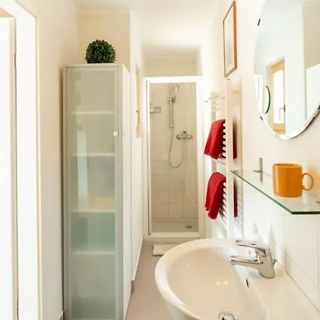 Chesa Flurigna First Floor Apartment Zuoz