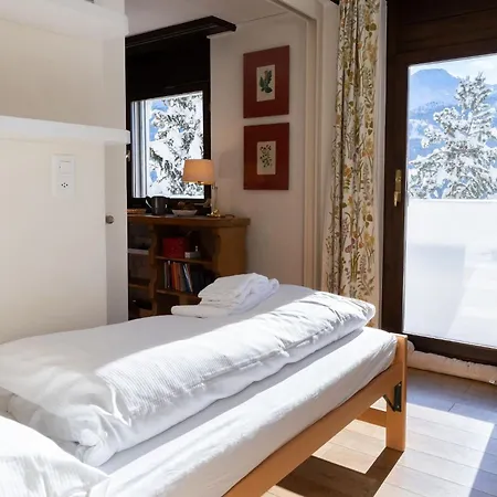 Apartment Chesa Flurigna First Floor *