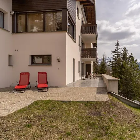 Apartment Chesa Flurigna First Floor Zuoz